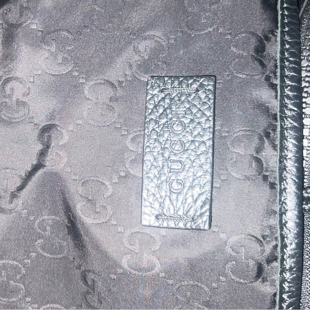 Authentic Gucci bagpack 🖤🖤 - Picture 8 of 13